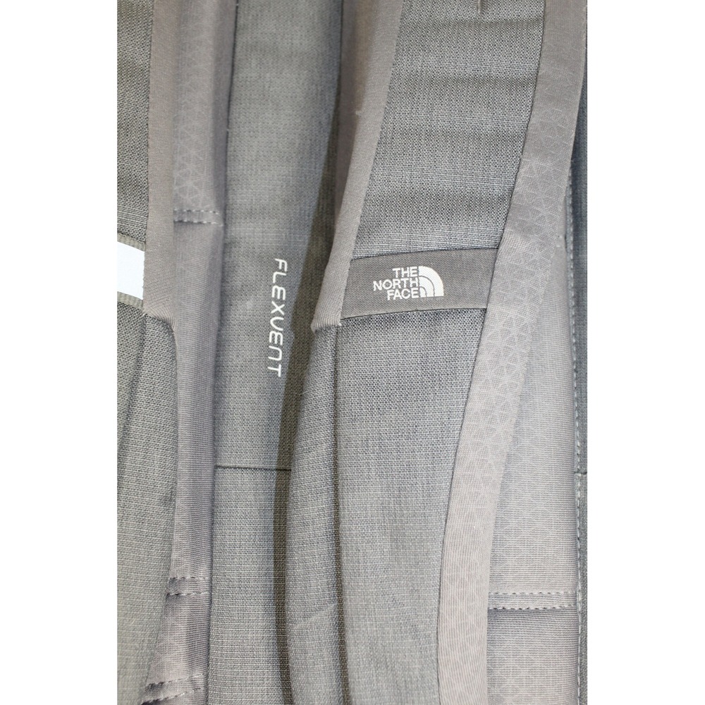 The North Face Pivoter Everyday Laptop Backpack Mid Grey Dark Heather/TNF Black - Picture 8 of 12